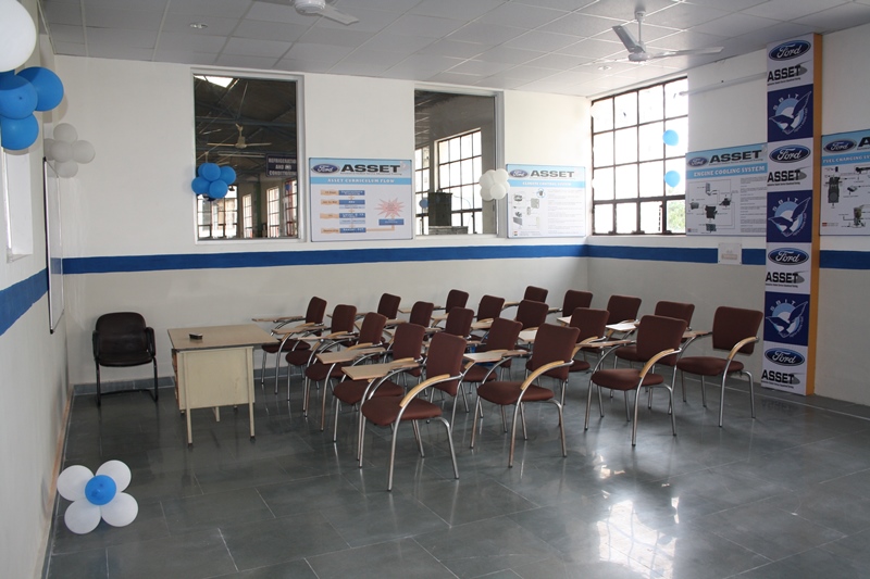 Shri Balwant Institute of Technology Classroom