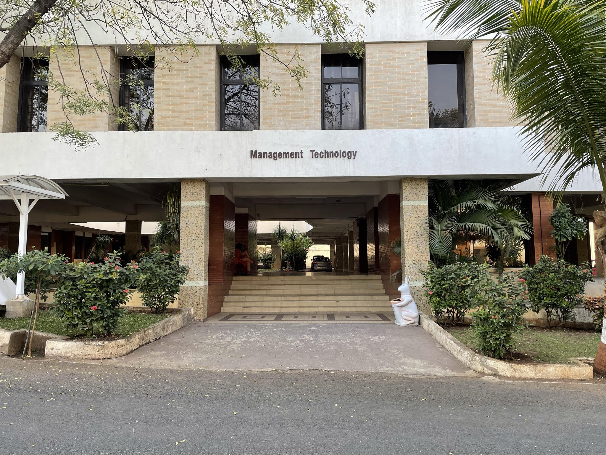 Ramdeobaba University Campus Building(1)