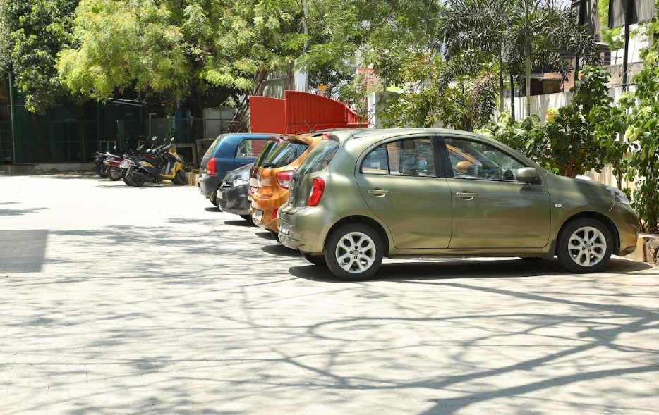 Shri Shankarlal Sundarbai Shasun Jain College for Women Campus Building(5)