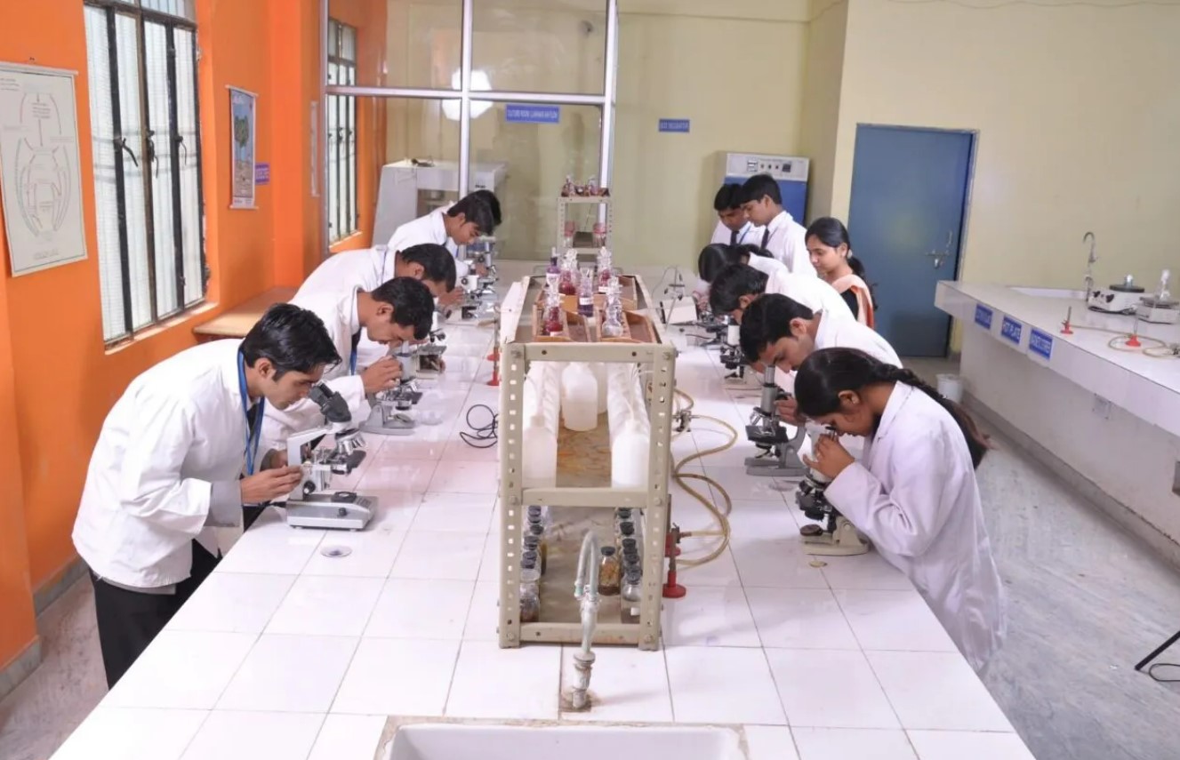 Shubham University Labs(2)