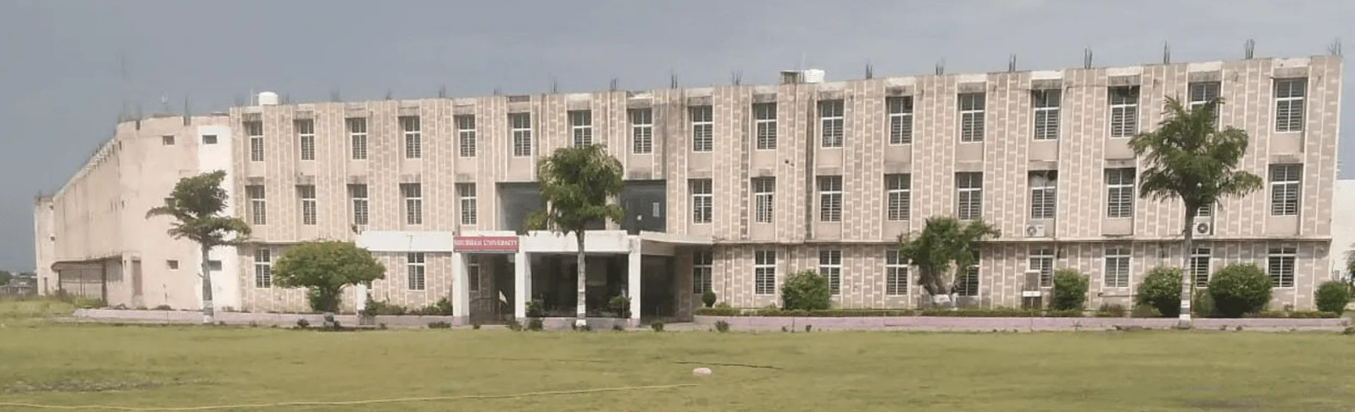 Shubham University Campus Building(2)