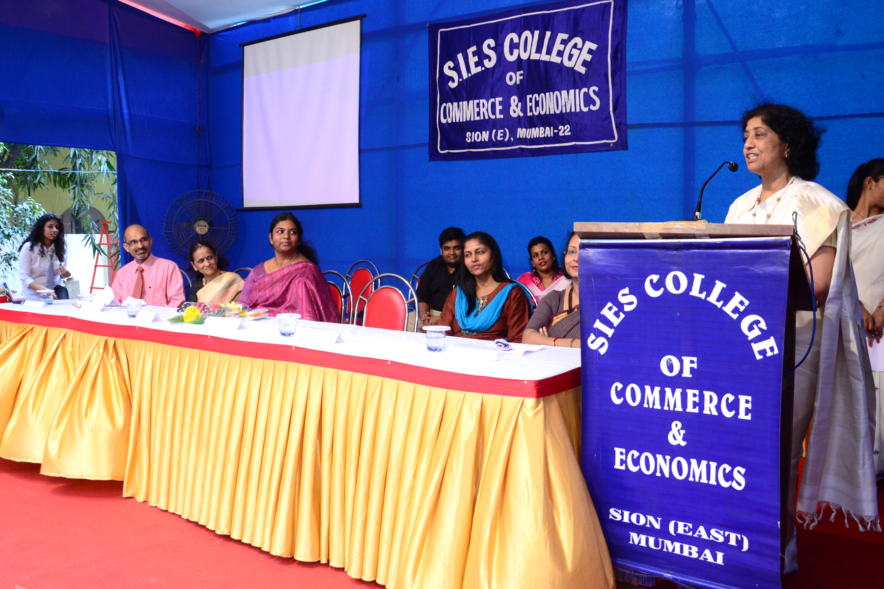 SIES College of Commerce and Economics Others(1)