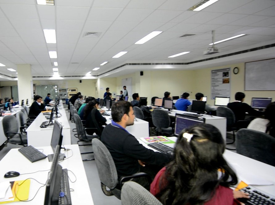 Sikkim Manipal Institute of Technology Labs(2)