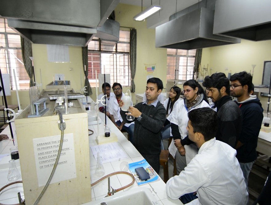 Sikkim Manipal Institute of Technology Labs(3)