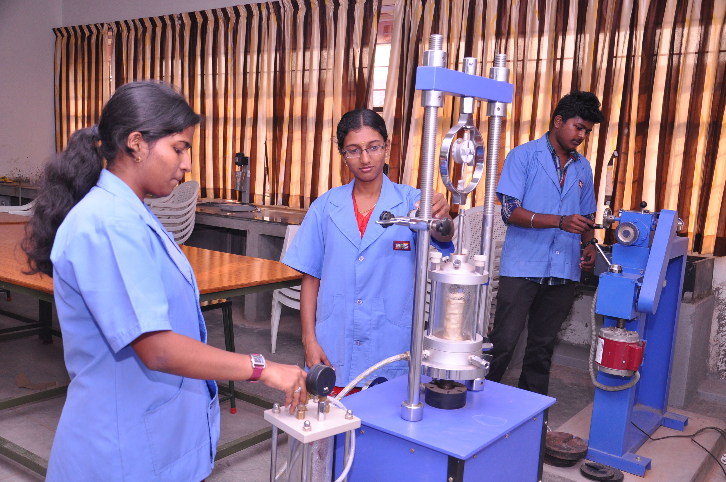 SNS College of Engineering, SNS Group of Institutions Labs(2)