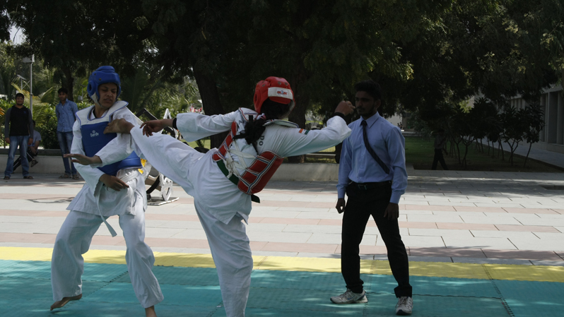 SoM, Pandit Deendayal Energy University (PDEU) Sports Facility(3)