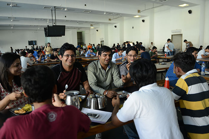 SoM, Pandit Deendayal Energy University (PDEU) Cafeteria / Mess(2)