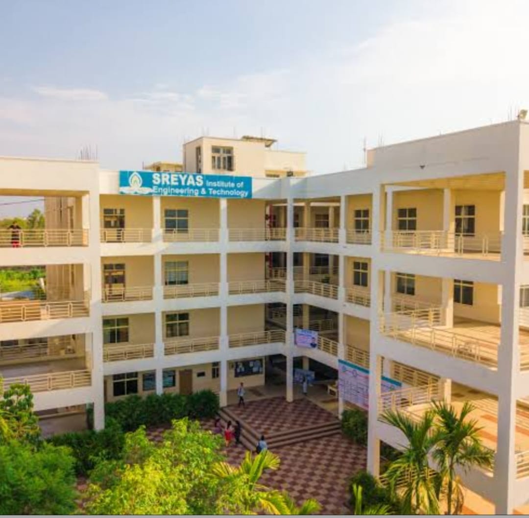 Sreyas Institute of Engineering and Technology Campus Building(2)