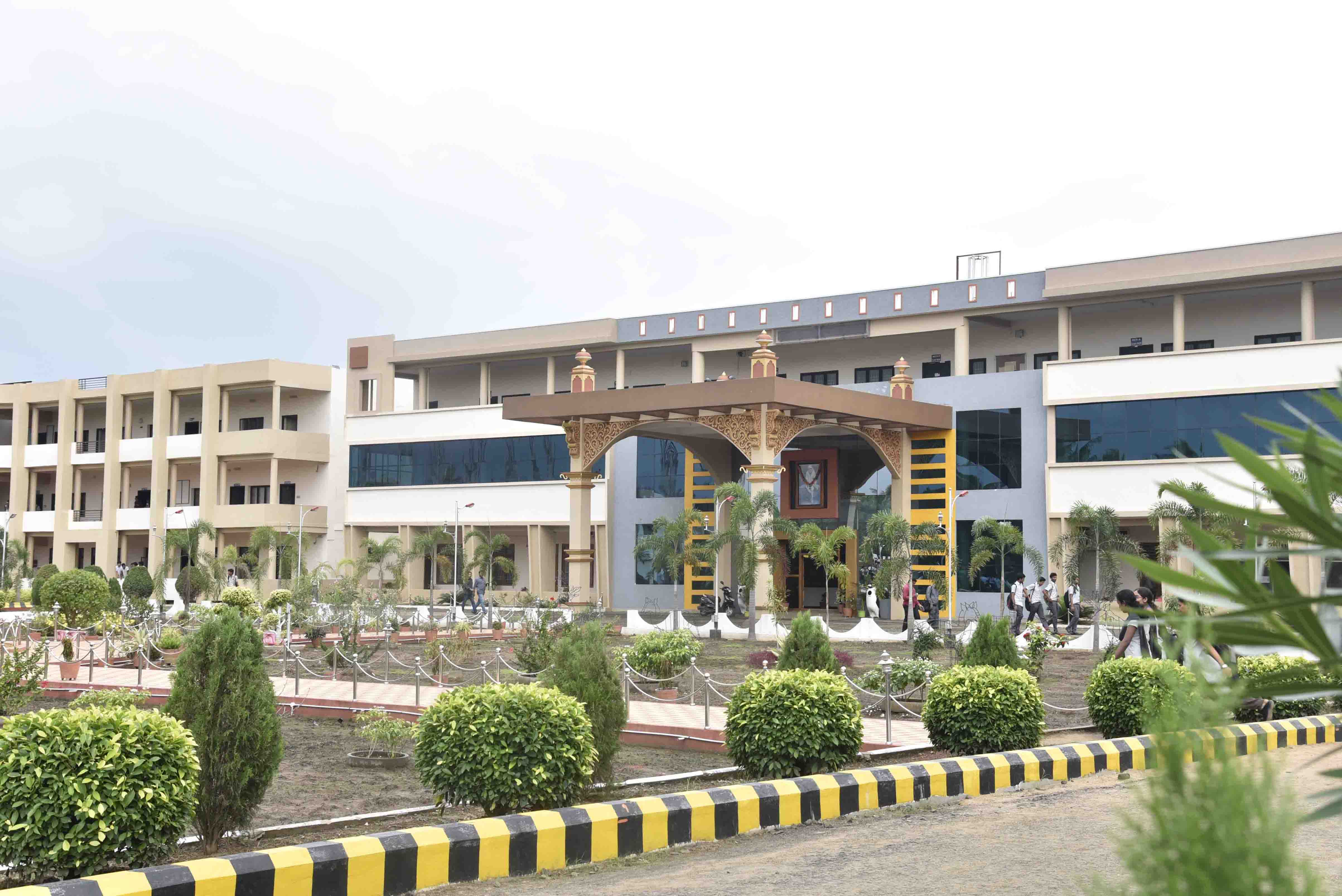 Srinivasa Institute of Engineering and Technology Campus View