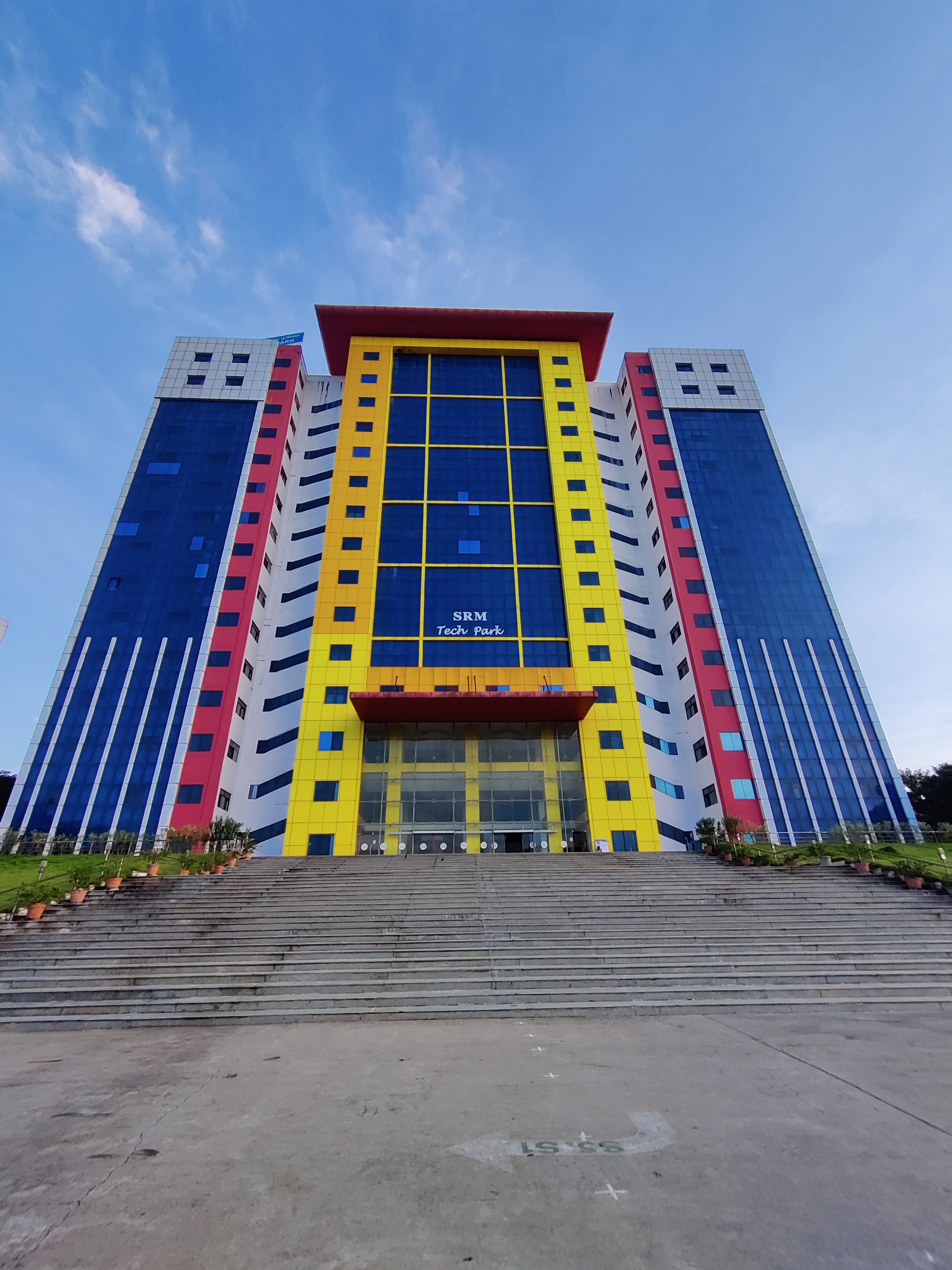 SRM IST Campus Building(7)
