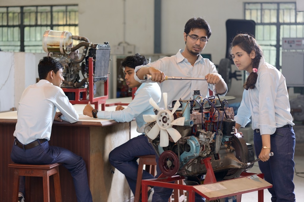 Dr Sudhir Chandra Sur Institute of Technology and Sports Complex Labs(8)