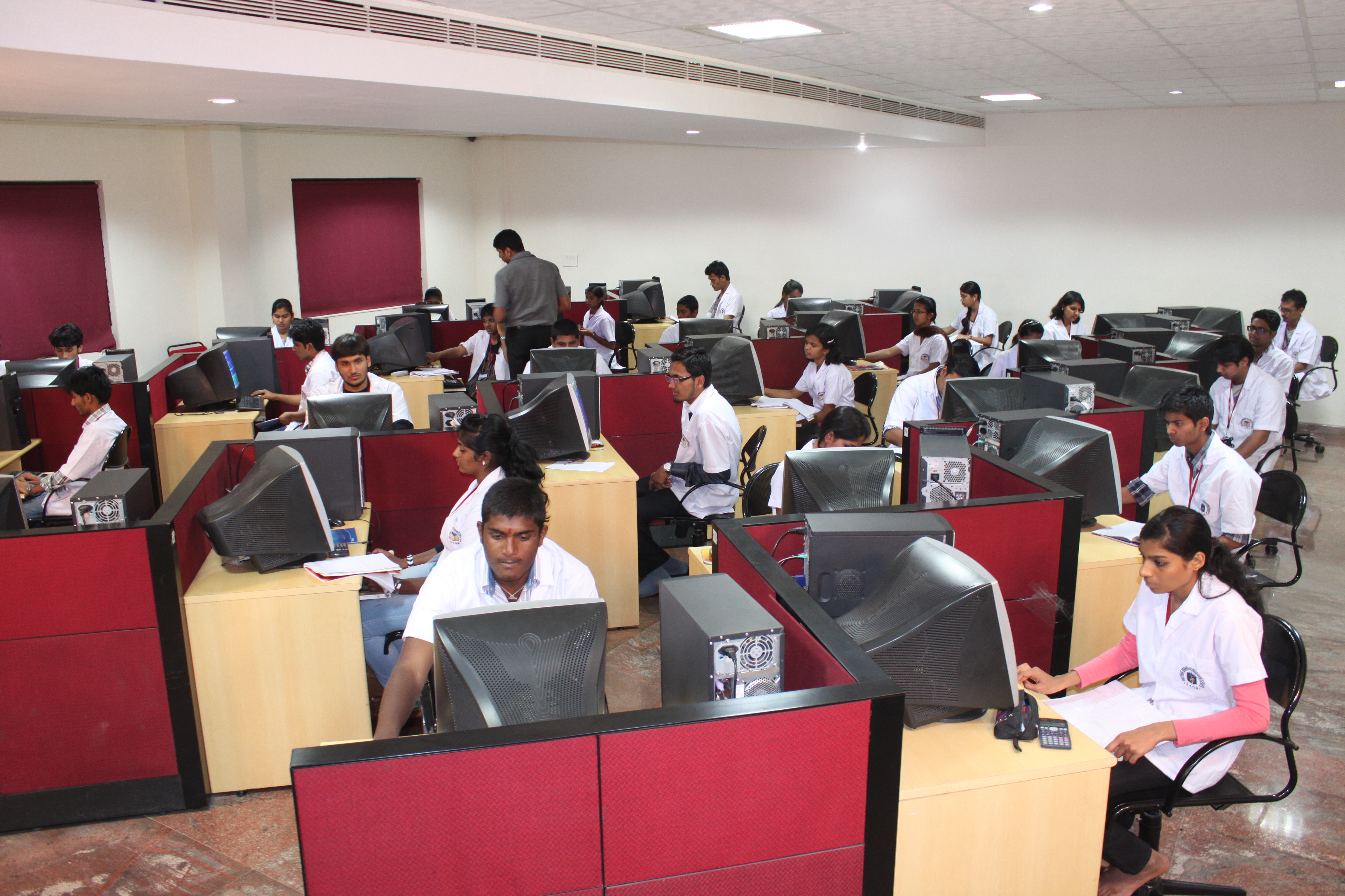 SVCE - Sri Venkateshwara College of Engineering Labs(5)