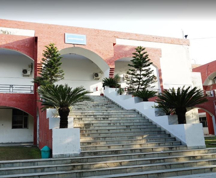 Swami Sarvanand Giri Regional Centre Auditorium