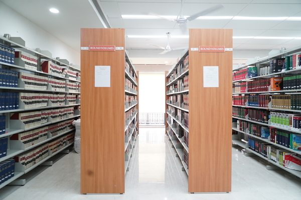Symbiosis Law School Nagpur Library