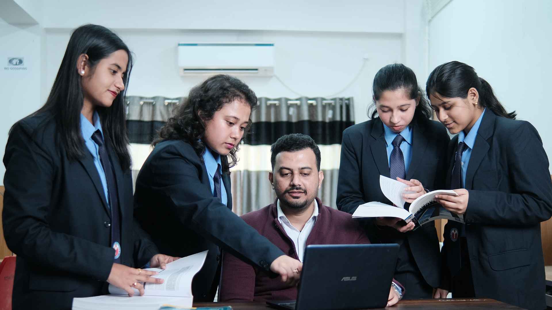 Techno India University Tripura Labs(3)