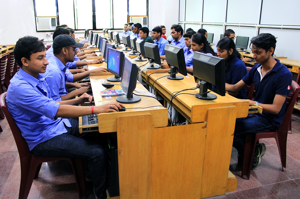 Techno India University Powered by Emversity Labs(5)