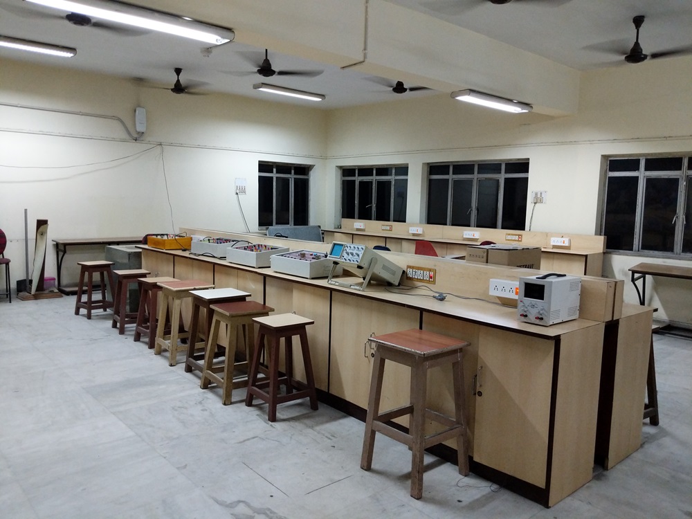 Techno India University Powered by Emversity Labs(9)