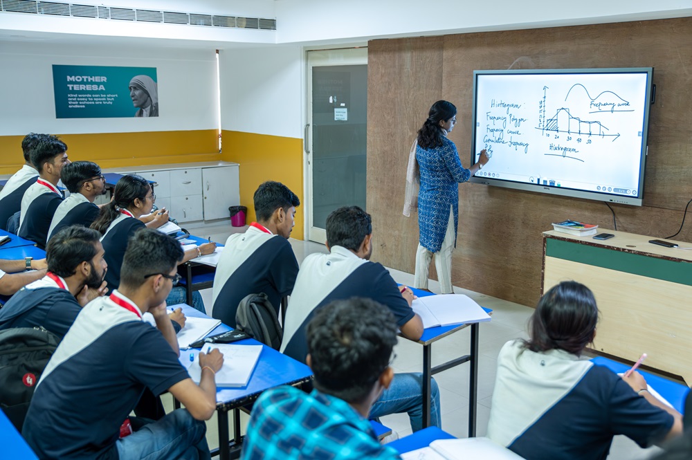 Techno India University Powered by Emversity Classroom(2)