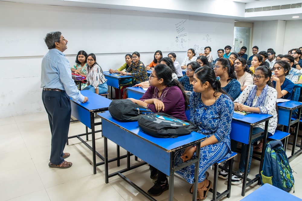 Techno India University Powered by Emversity Classroom(4)