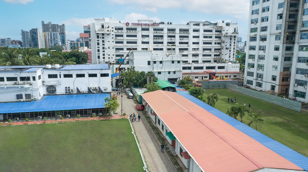 Techno India University Powered by Emversity Campus Building(2)