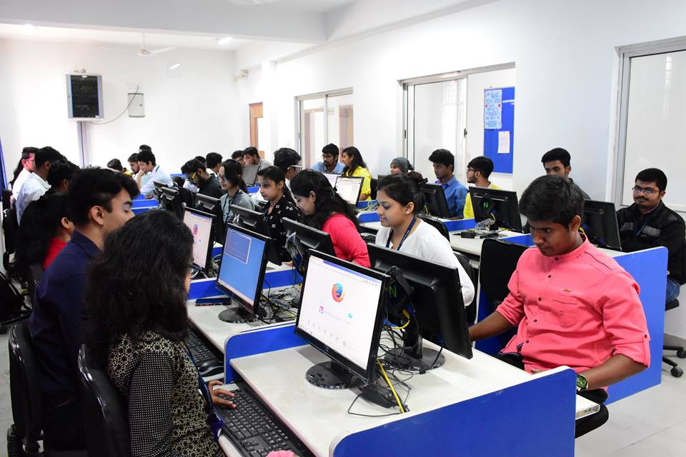 The Heritage College Labs(1)