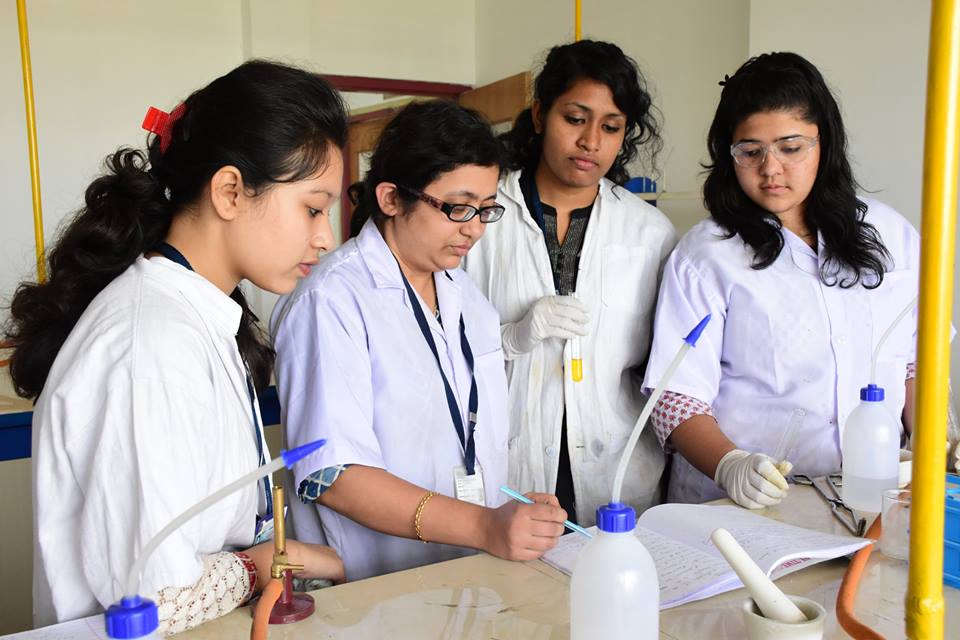 The Heritage College Labs(2)