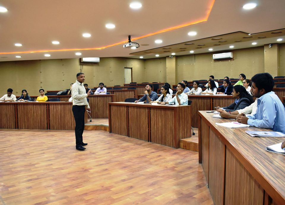 UIM, Karnavati University Classroom