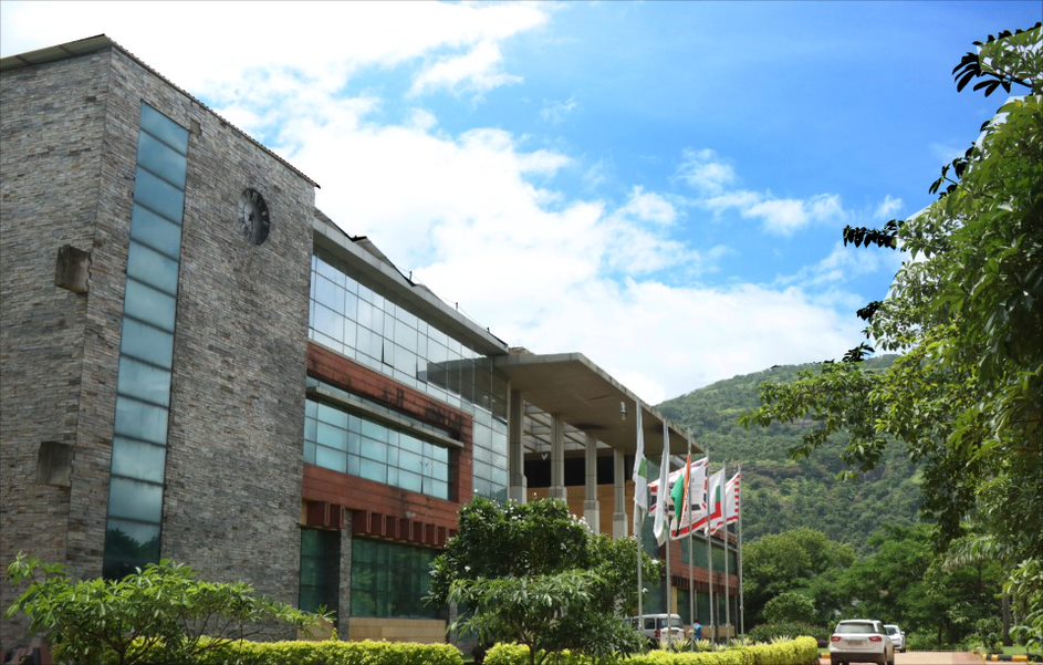 Universal AI University Campus View(4)