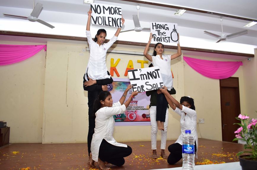 Valia College of Arts and Commerce Others(3)