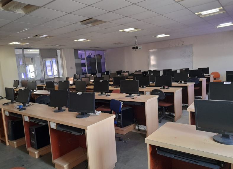 Valia College of Arts and Commerce Labs