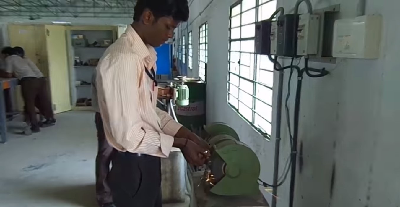 Vi Institute of Technology Labs(6)