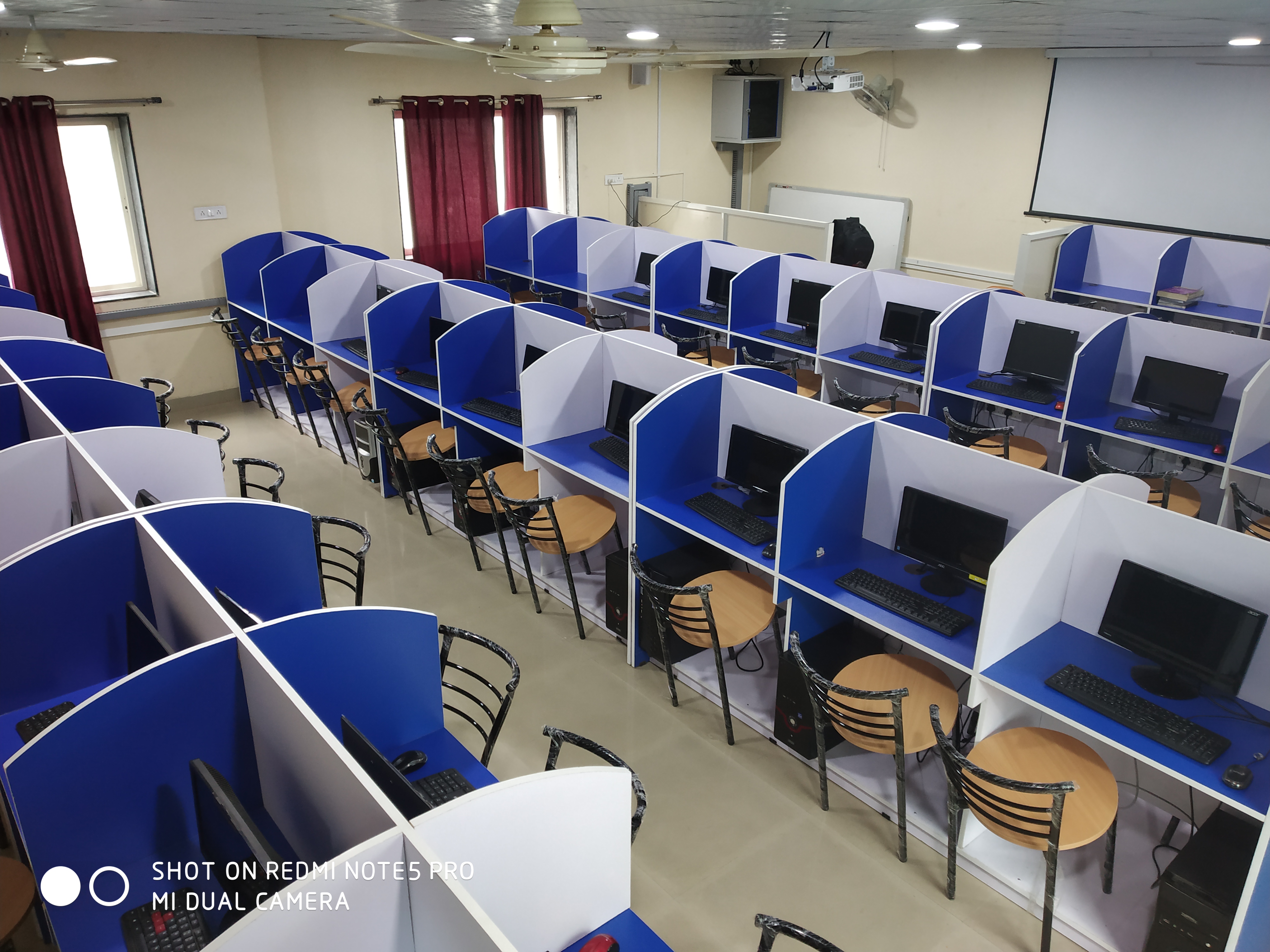 Vishisht School of Management Labs