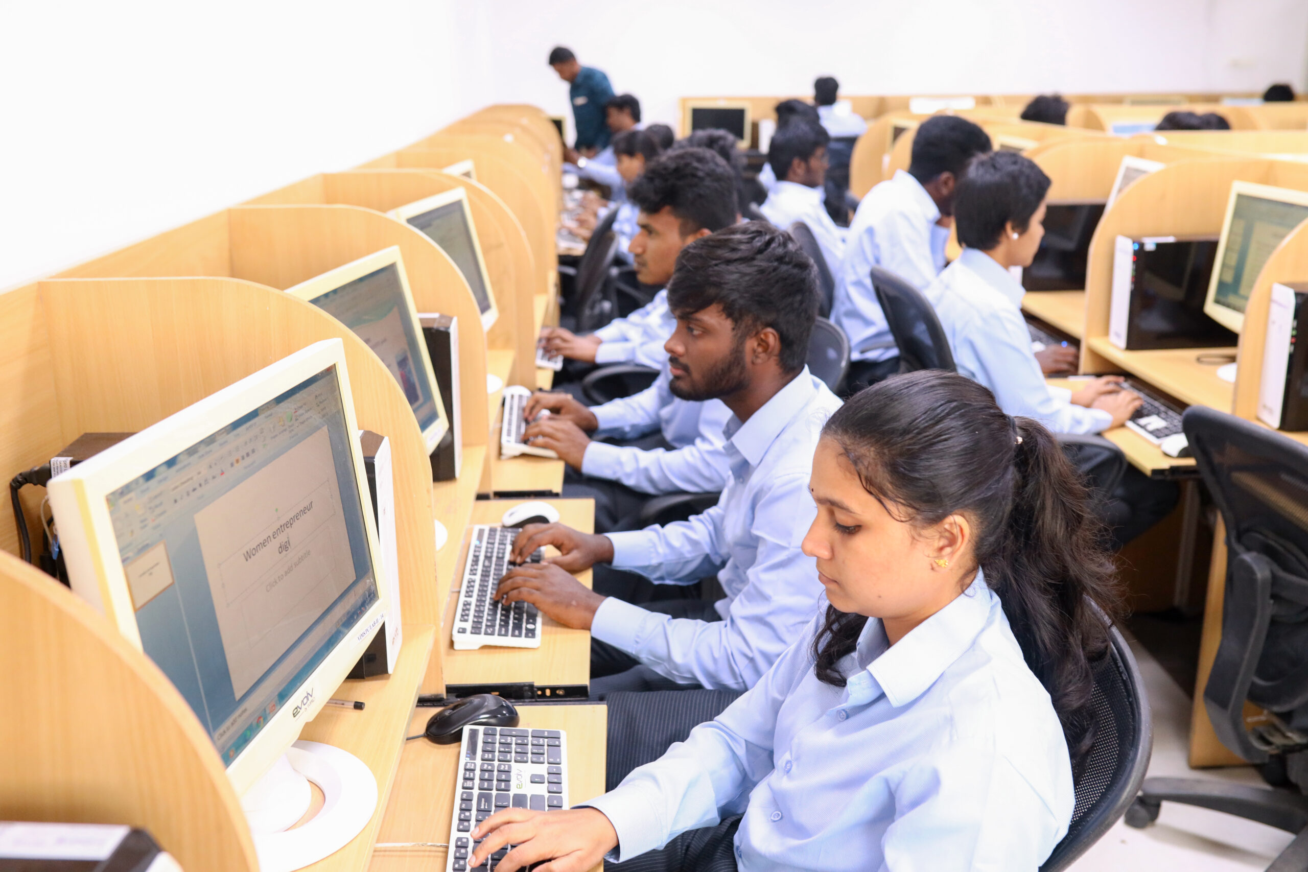 Vivekananda Institute of Management Studies Labs