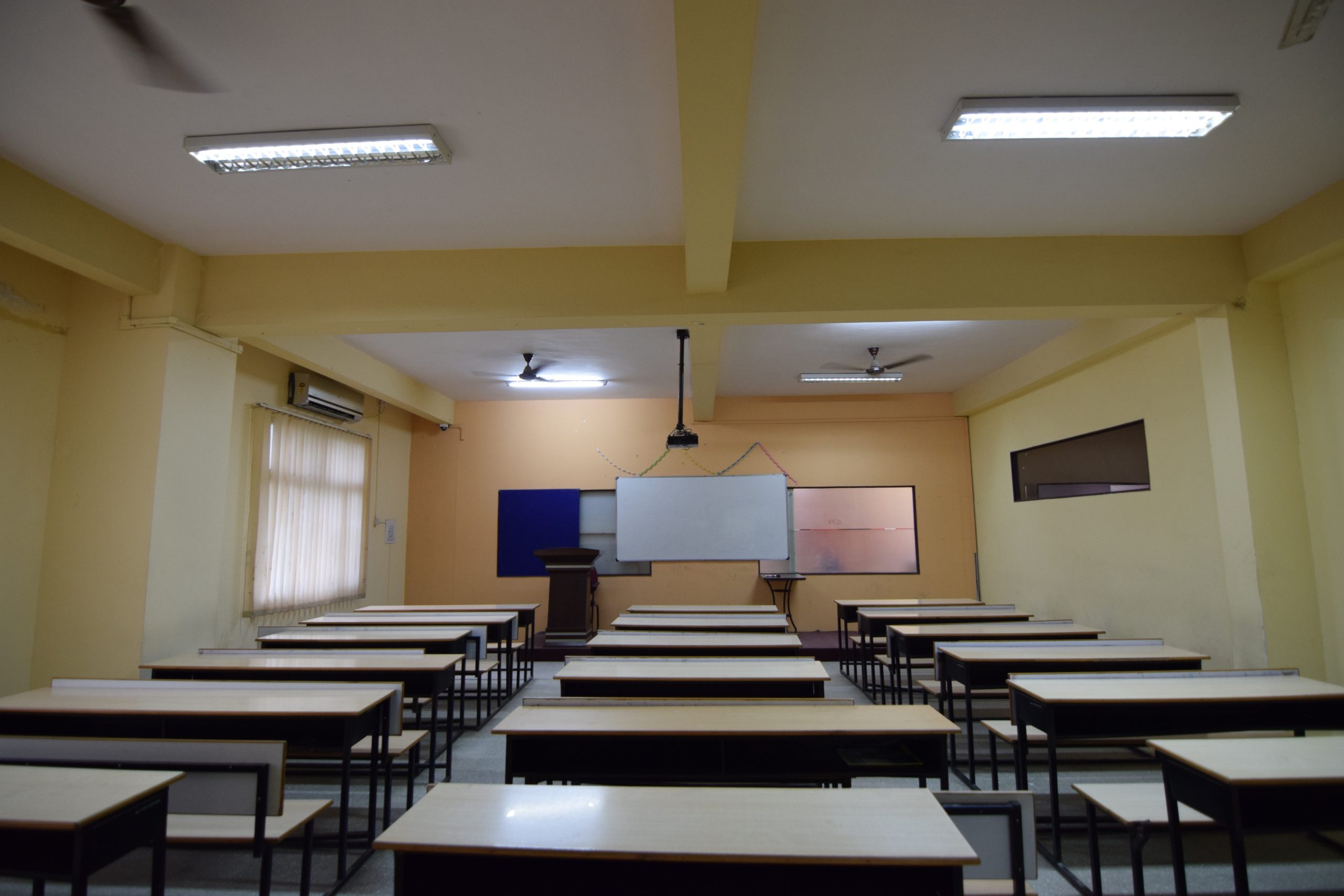 Vogue Dr. Kariappa Business School Classroom(2)