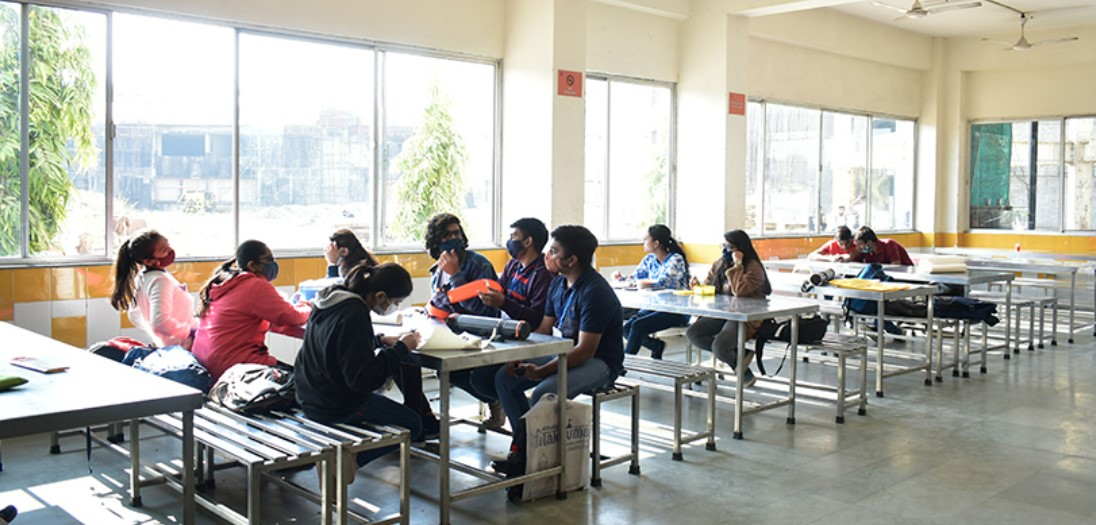 Western India Institute of Aeronautics Cafeteria / Mess