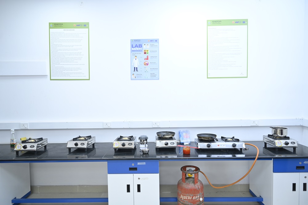 Yenepoya University Powered by Emversity Cafeteria / Mess(2)