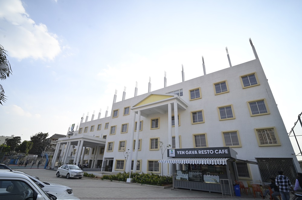 Yenepoya University Powered by Emversity Campus Building(3)