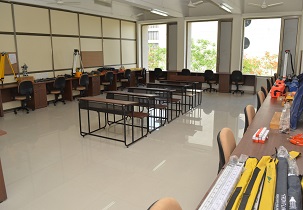 Adani Institute of Infrastructure Engineering Labs(3)