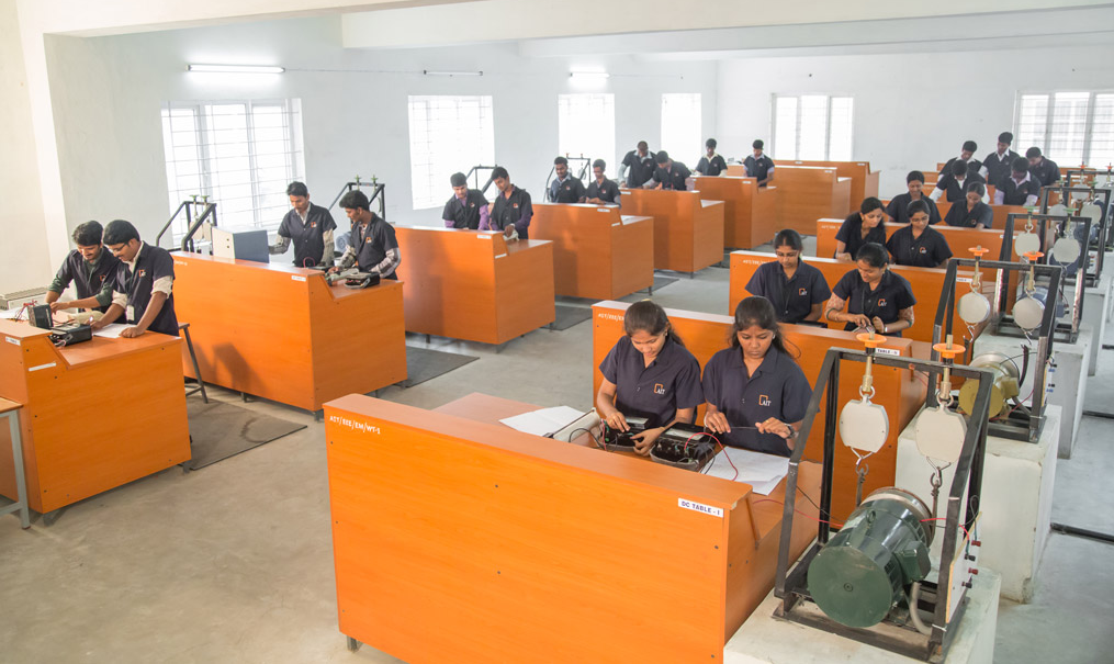 Adithya Institute of Technology Labs(3)