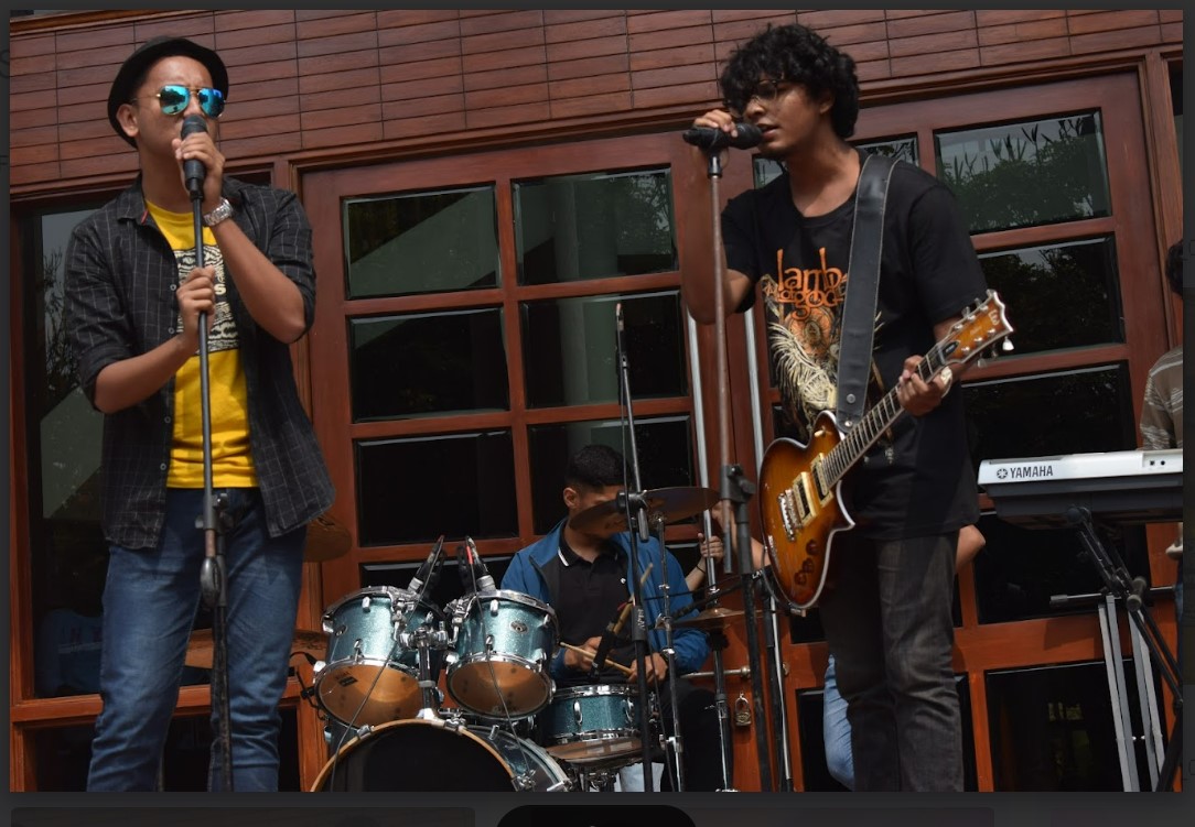 Administrative Management College Others(9)