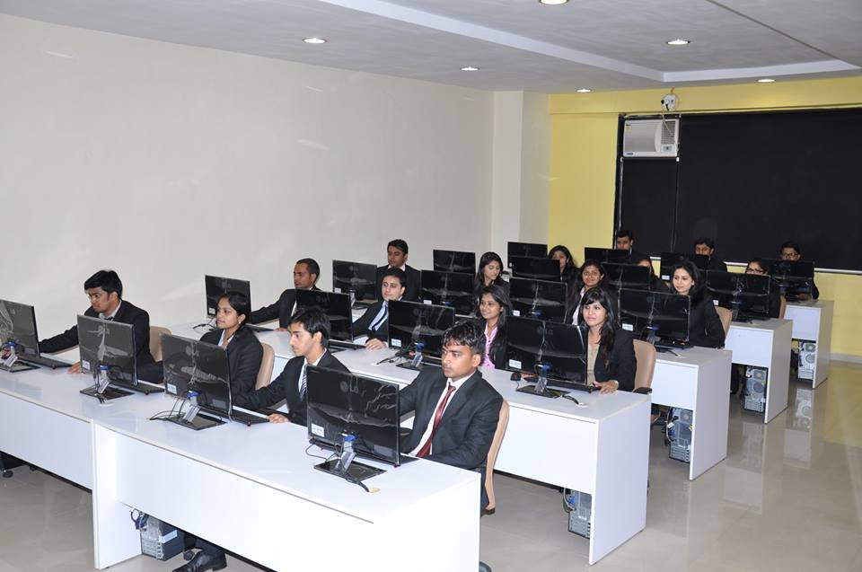 Atharva Institute of Management Studies Labs(1)