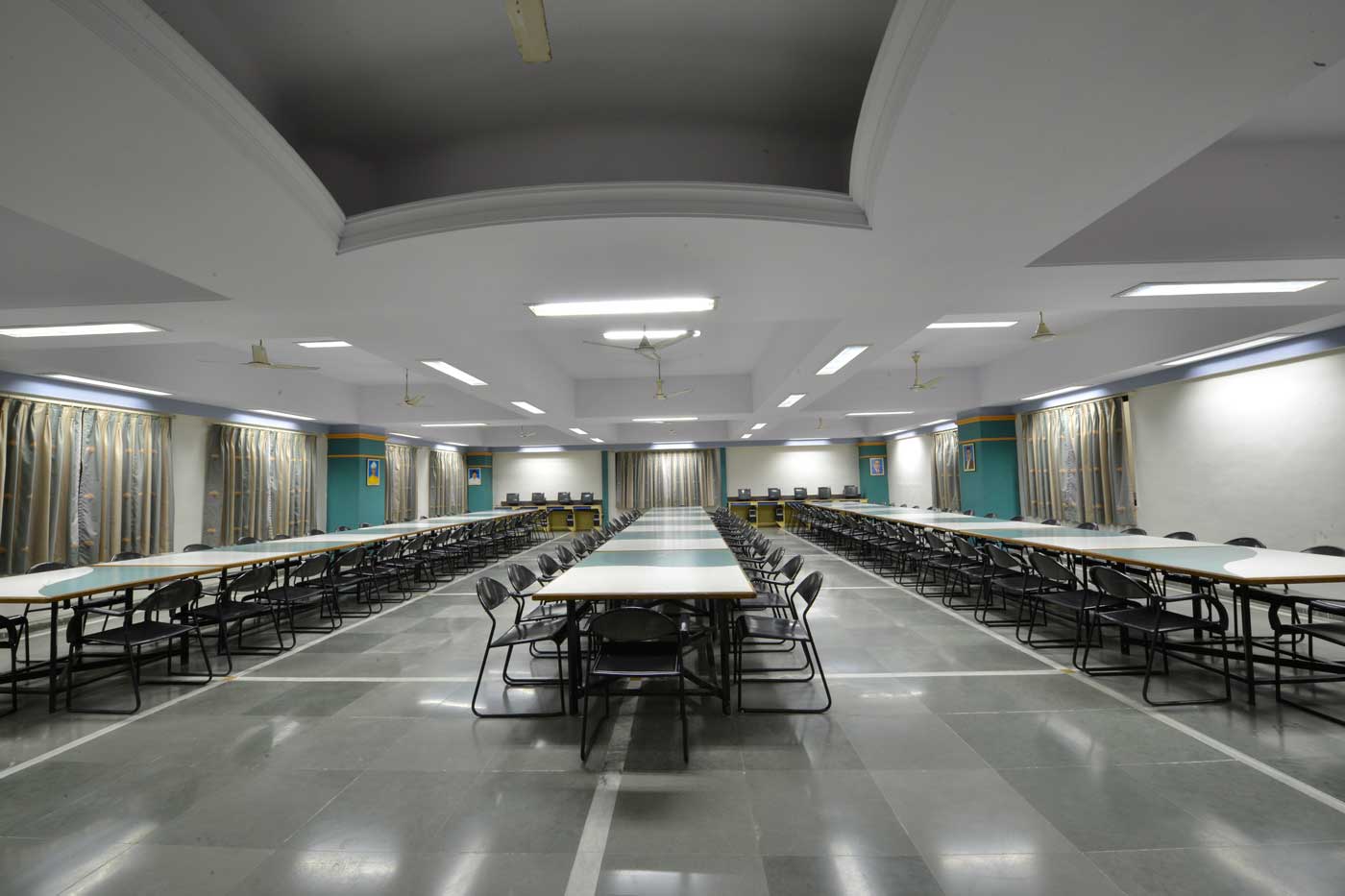Atharva Institute of Management Studies Reading Room