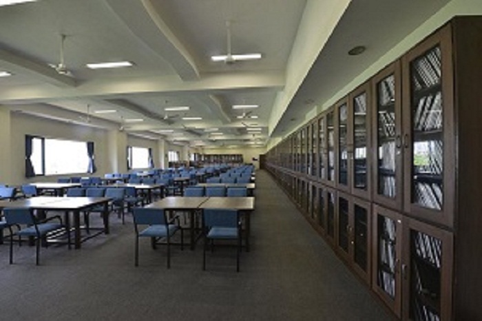 Atharva Institute of Management Studies Library(1)