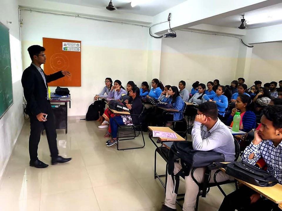 AIMS Institute Classroom(1)