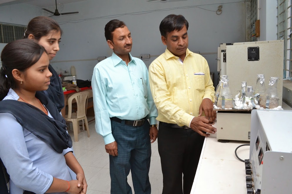 AKS University Labs(1)