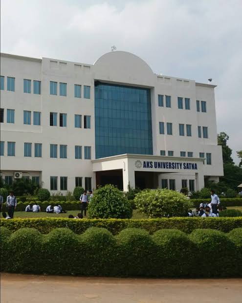 AKS University Main Building(2)