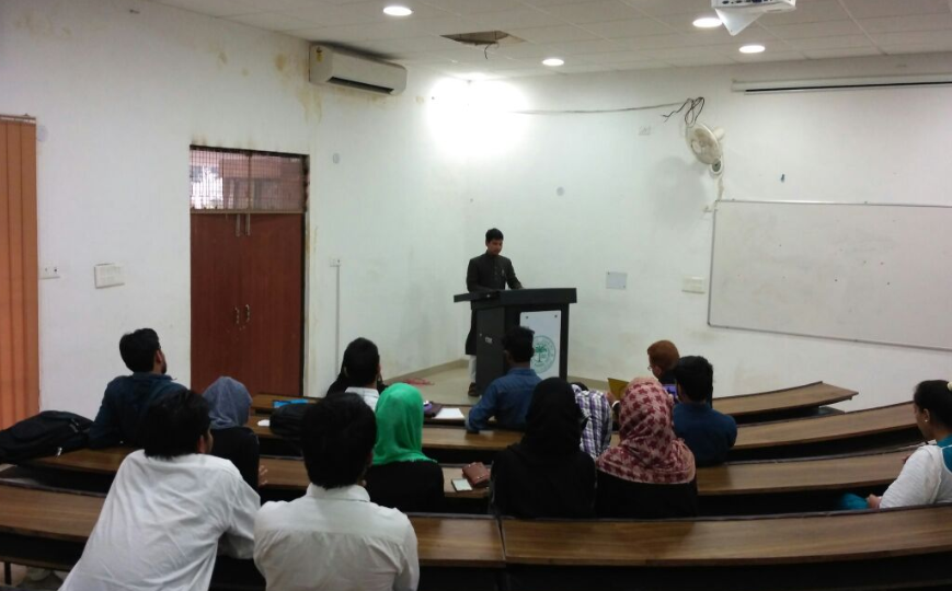 Aligarh Muslim University Classroom(2)