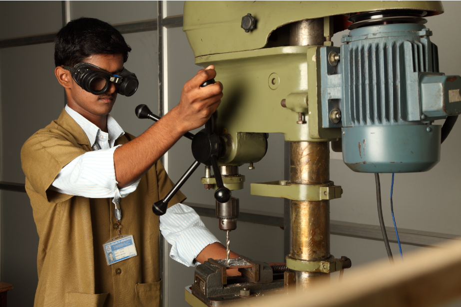 Alpha College of Engineering Labs(1)