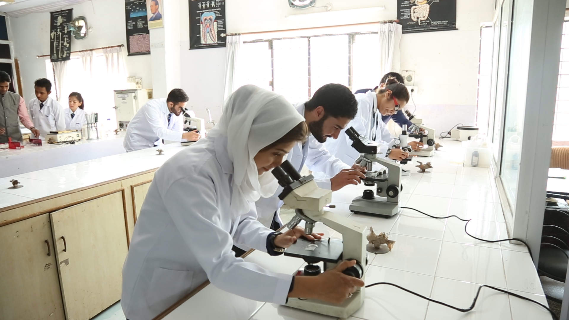 Alpine Group of Institutes Labs(1)