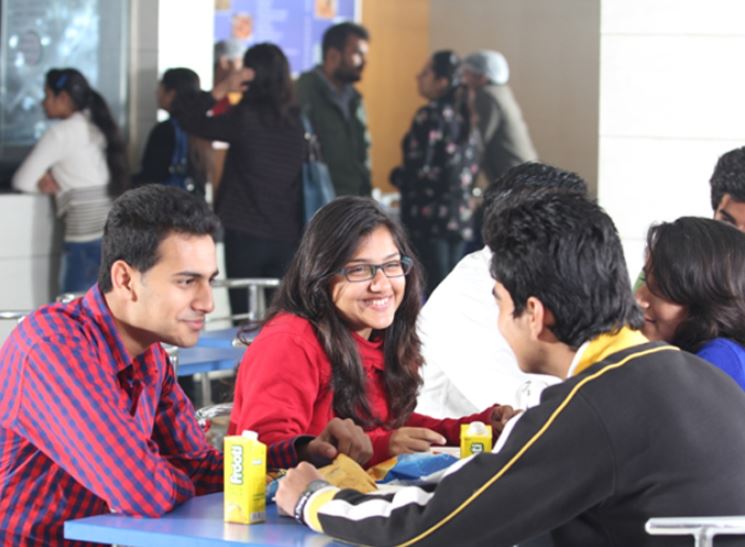 Amity University Gurugram Cafeteria / Mess